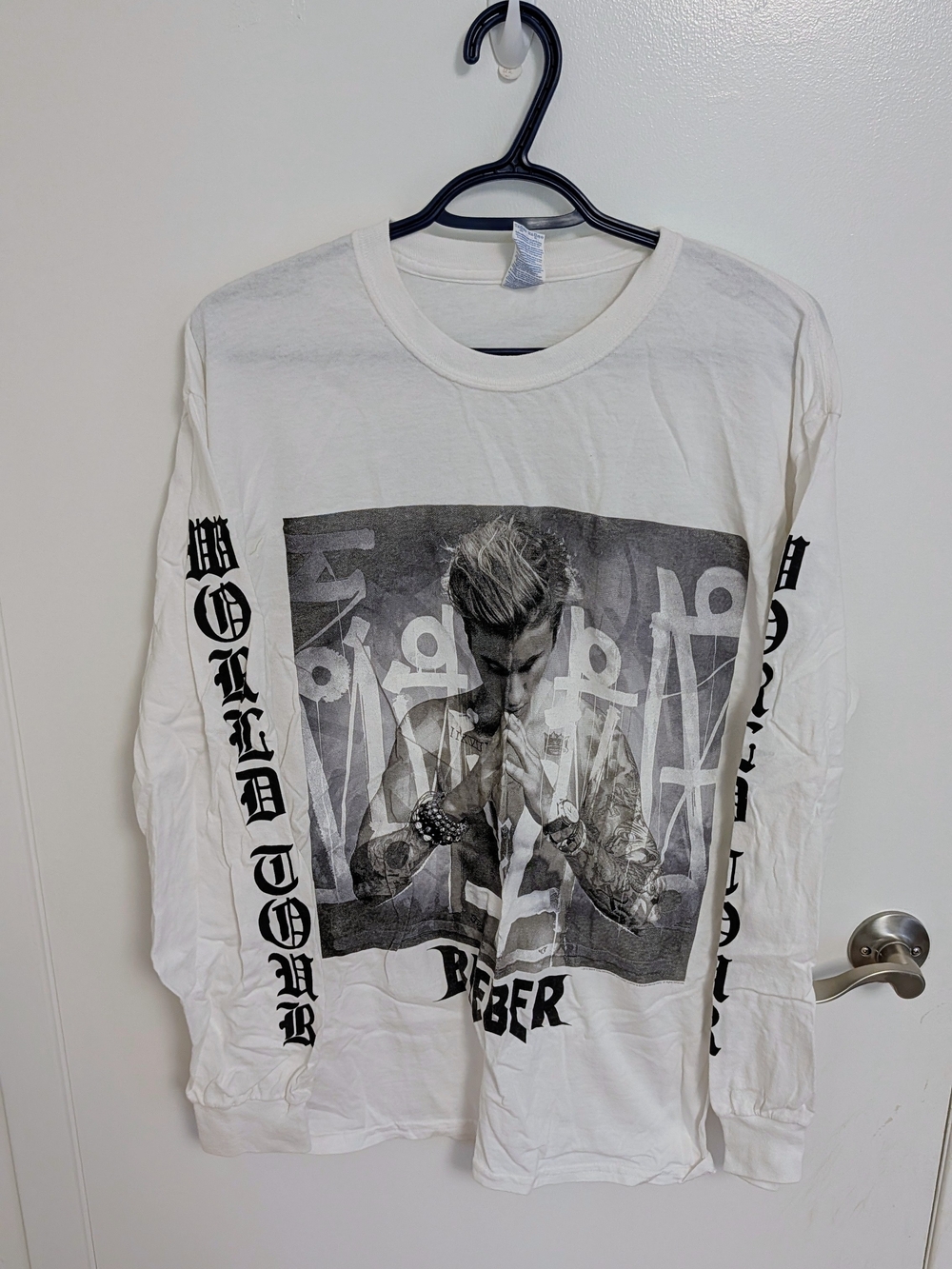Justin Bieber World Tour Long Sleeve T-Shirt - Men's Large